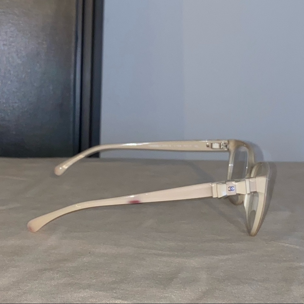 Chanel nude frames - Picture 14 of 15